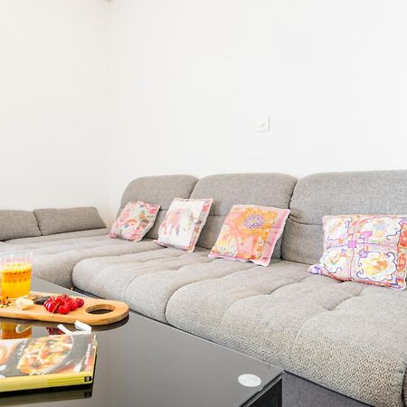 Alena Luxury Apartment With Jacuzzi 斯普利特 外观 照片