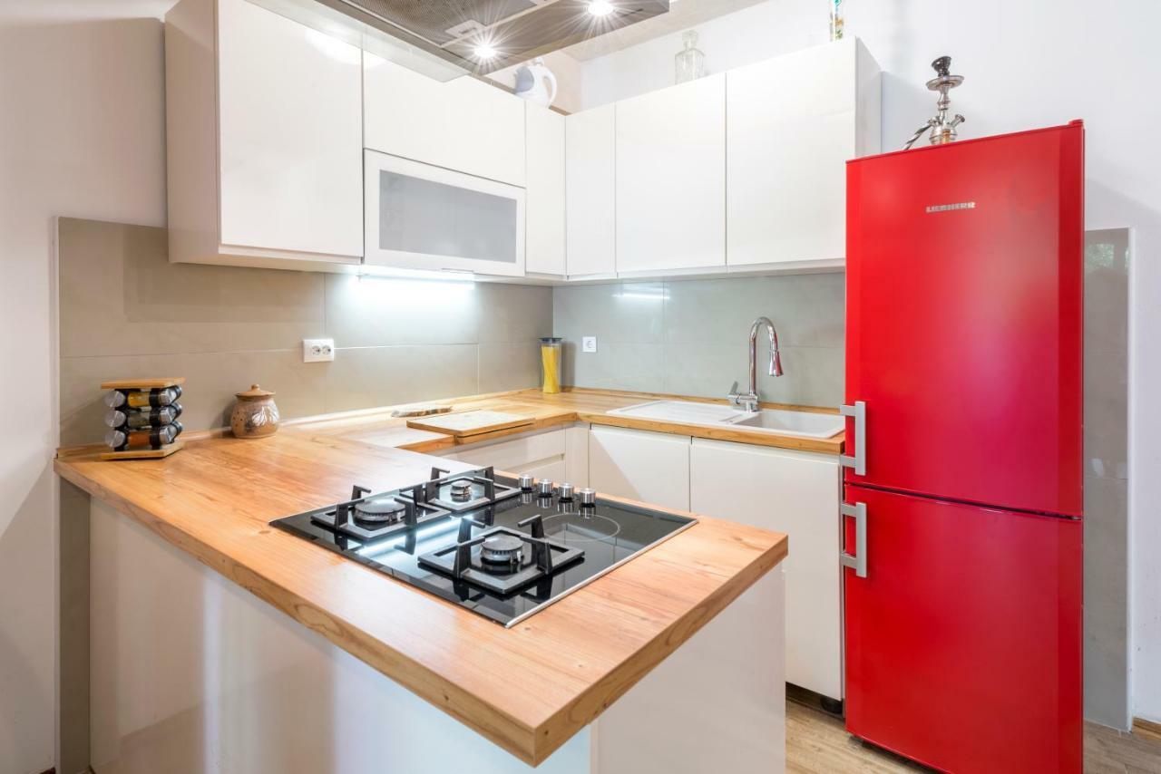 Alena Luxury Apartment With Jacuzzi 斯普利特 外观 照片