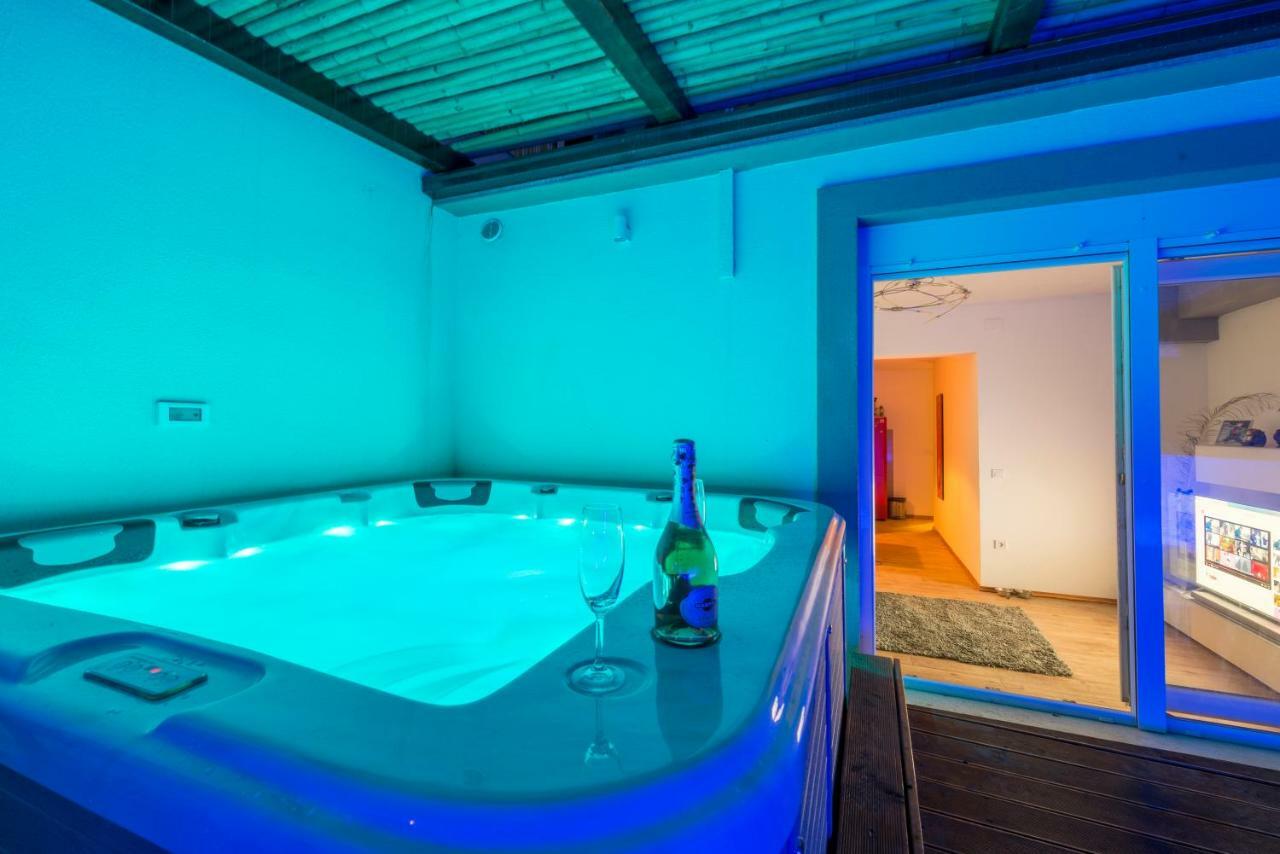 Alena Luxury Apartment With Jacuzzi 斯普利特 外观 照片