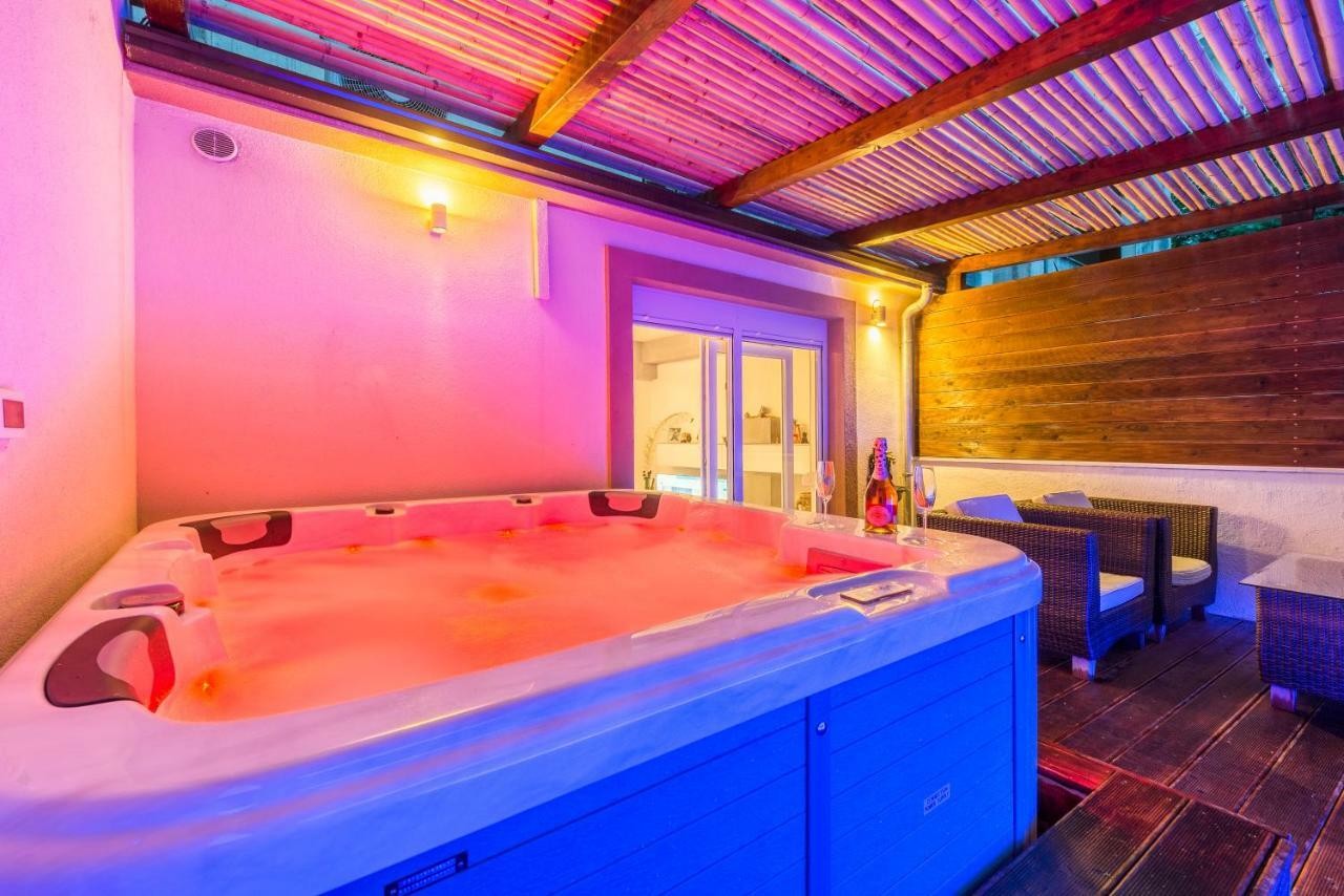 Alena Luxury Apartment With Jacuzzi 斯普利特 外观 照片